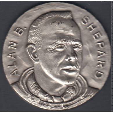1961 - Alan B. Shepard -First American Space Fligft  in Freedom 7 May 25 1961 - Médaille