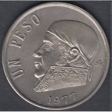 1977 Mo - 1 Peso - Small date - B. Unc - Mexico