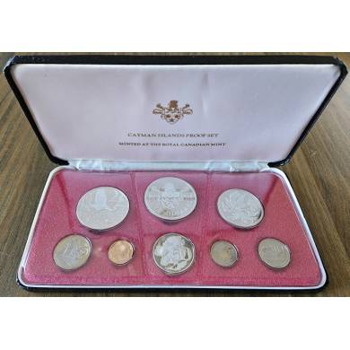 1974 - Proof Set 8 Pcs with 50 $1 $2 & $5 in Silver - Cayman Islands
