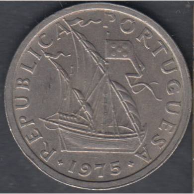 1975 - 2 1/2 Escudos - Portugal